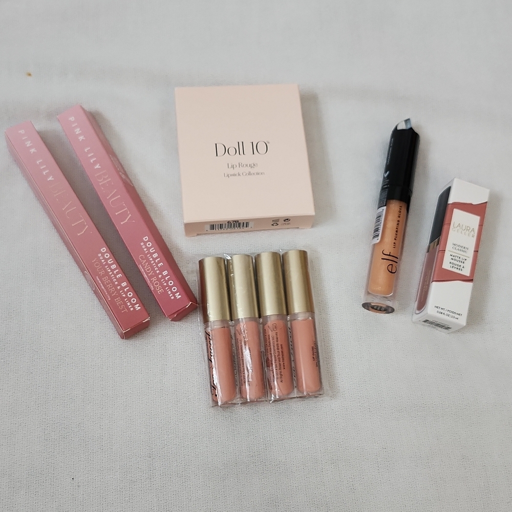 NIB  12 Piece Custom Lip Bundle